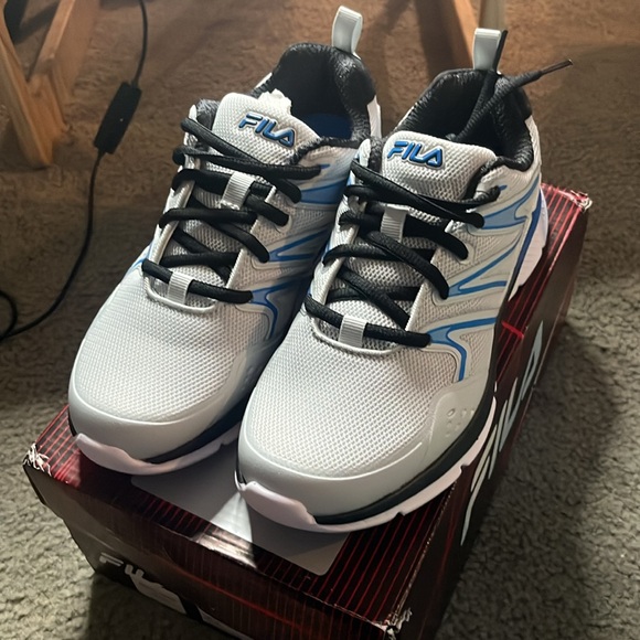 Fila Allona 3 size 4.5 - Picture 3 of 4